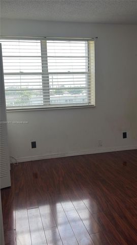 505 Spencer Drive 315, West Palm Beach, FL 33409