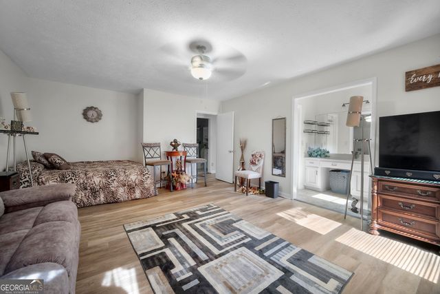 8883 Peppertree Drive, Jonesboro, GA 30238