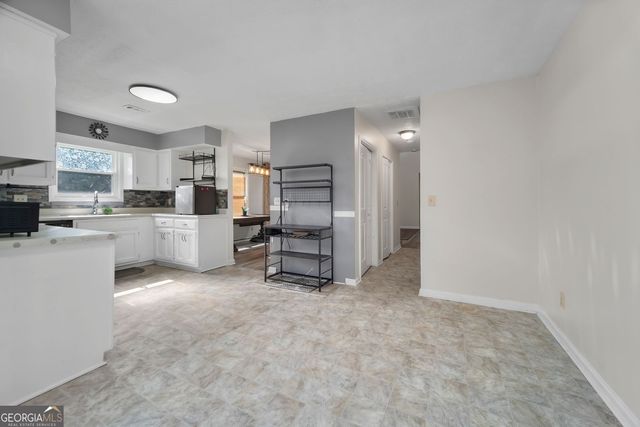 8883 Peppertree Drive, Jonesboro, GA 30238