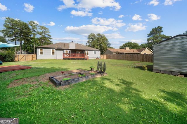 8883 Peppertree Drive, Jonesboro, GA 30238