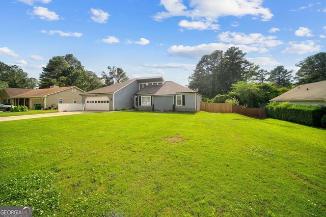 8883 Peppertree Drive, Jonesboro, GA 30238