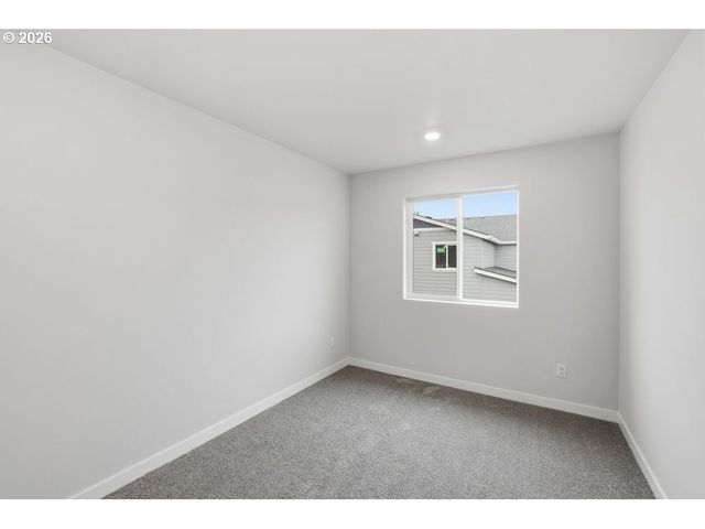 3724 Sw 40TH St, Gresham, OR 97080