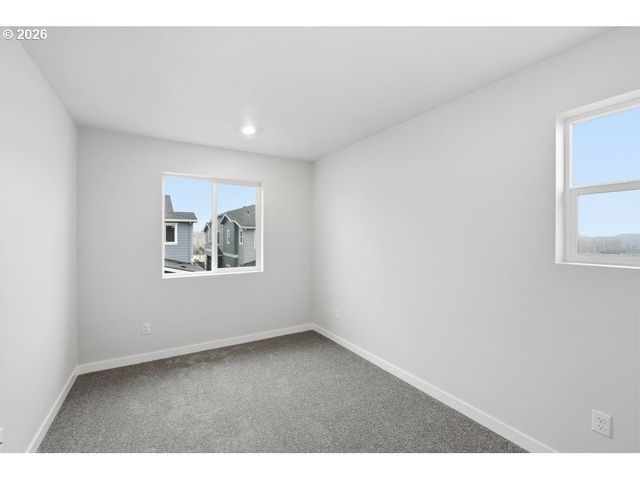 3724 Sw 40TH St, Gresham, OR 97080