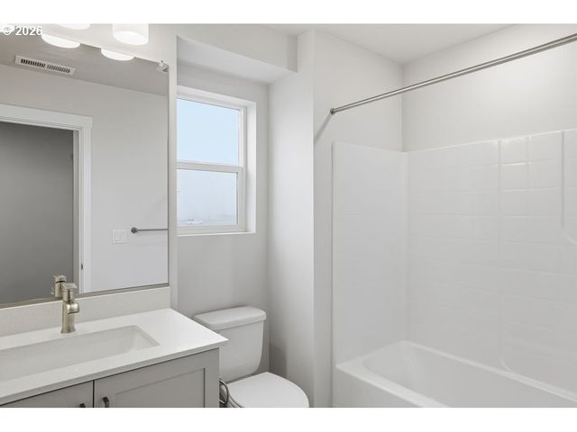 3724 Sw 40TH St, Gresham, OR 97080