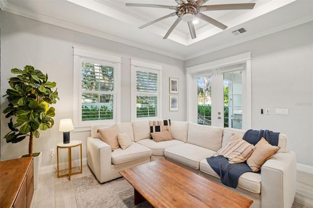 3203 W FIELDER STREET, Tampa, FL 33611