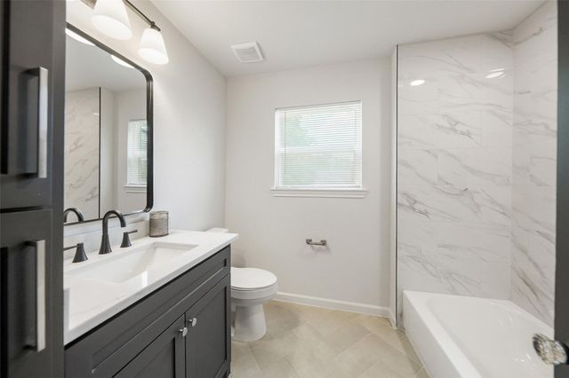 3809 Southmore Boulevard, Houston, TX 77004