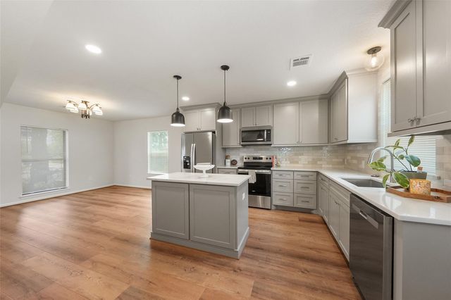 3809 Southmore Boulevard, Houston, TX 77004