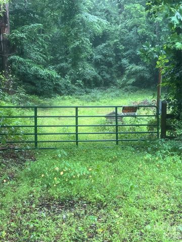 5924 Adako Road, Lenoir, NC 28645