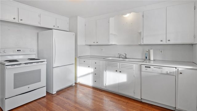 24 Elm Circle, Cranston, RI 02920