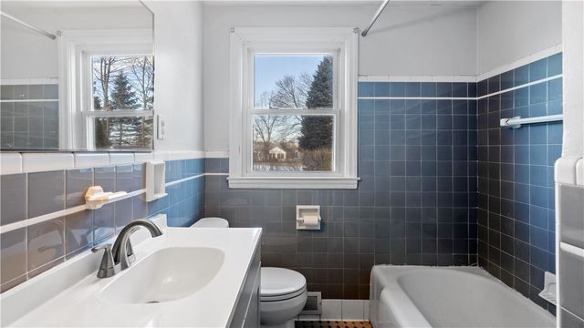 24 Elm Circle, Cranston, RI 02920