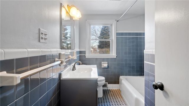 24 Elm Circle, Cranston, RI 02920