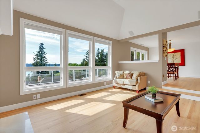535 208th Avenue NE, Sammamish, WA 98075