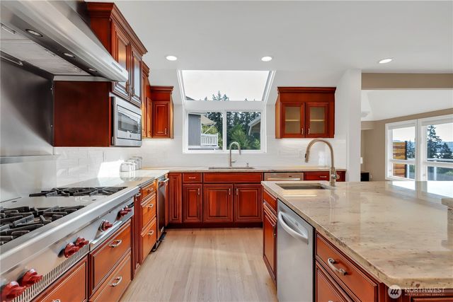 535 208th Avenue NE, Sammamish, WA 98075