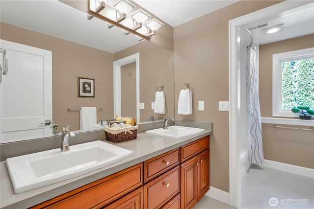 535 208th Avenue NE, Sammamish, WA 98075