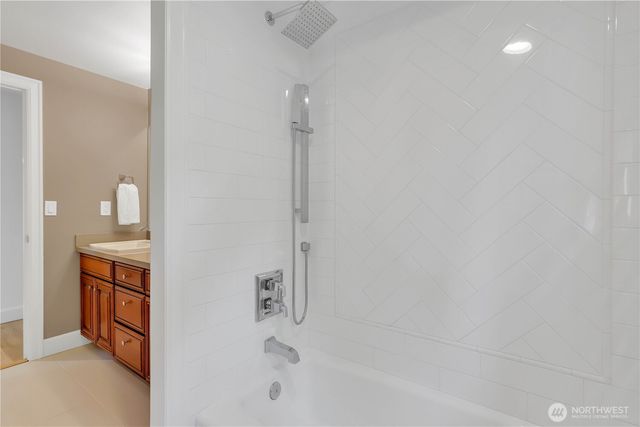 535 208th Avenue NE, Sammamish, WA 98075