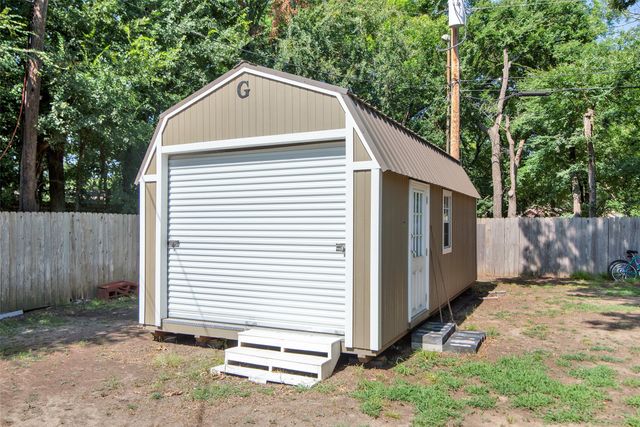 2512 Sherwood Drive, Sherman, TX 75092