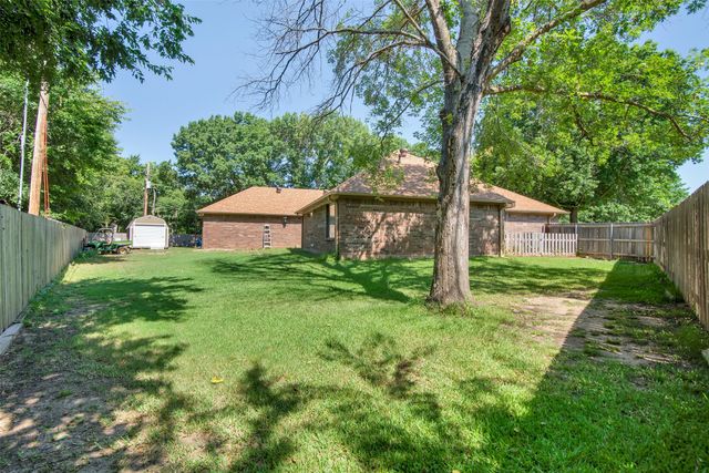 2512 Sherwood Drive, Sherman, TX 75092