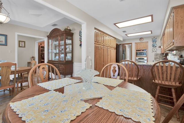 2512 Sherwood Drive, Sherman, TX 75092