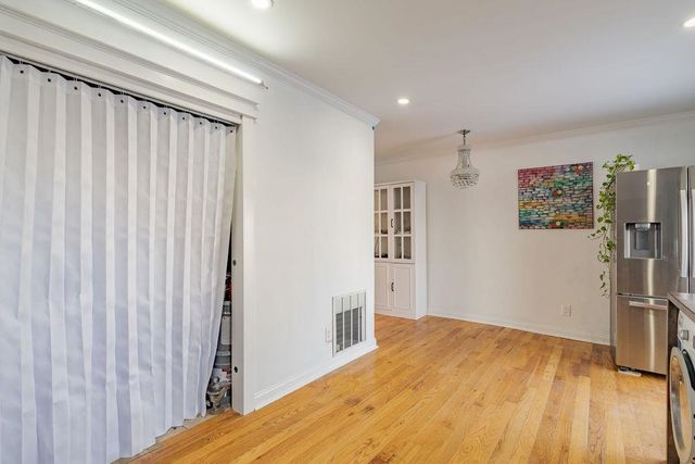 179 HOBART AVE, Bayonne, NJ 07002