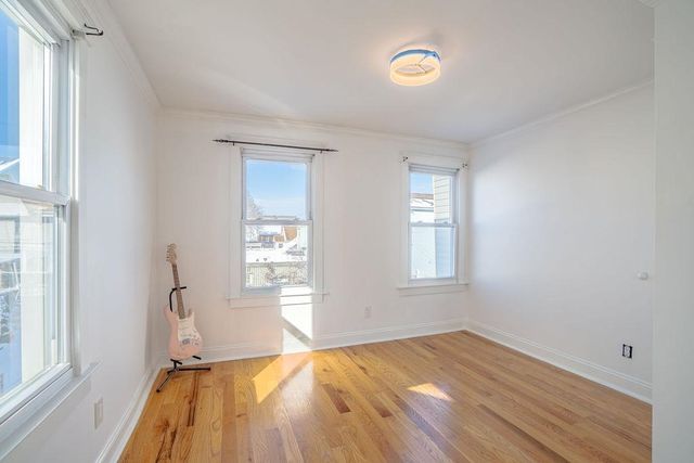 179 HOBART AVE, Bayonne, NJ 07002