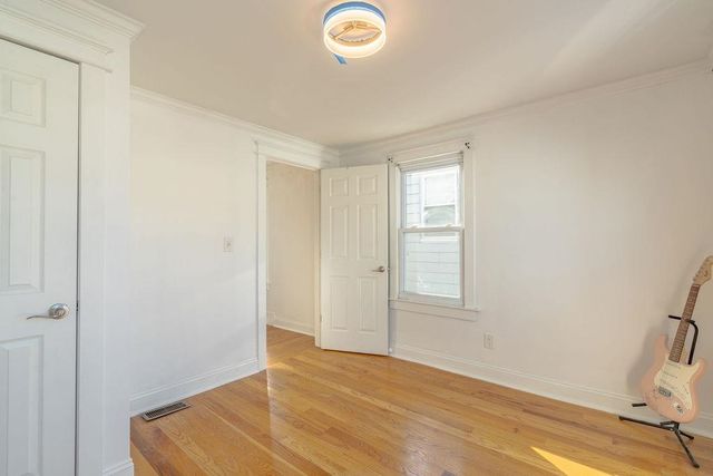 179 HOBART AVE, Bayonne, NJ 07002