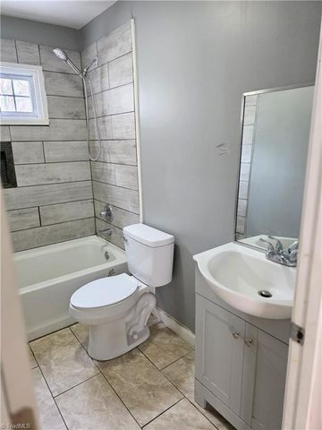 1025 E Devonshire Street, Winston-salem, NC 27107