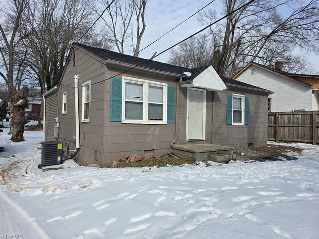 1025 E Devonshire Street, Winston-salem, NC 27107