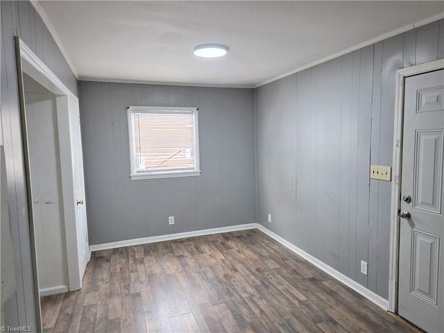 1025 E Devonshire Street, Winston-salem, NC 27107