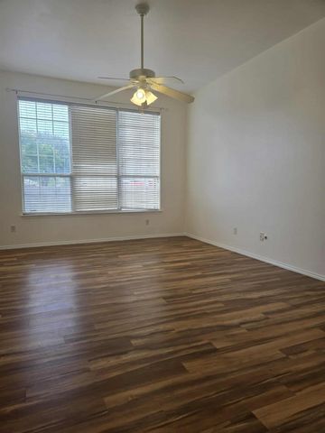 9125 Tyne Trail, Fort Worth, TX 76118