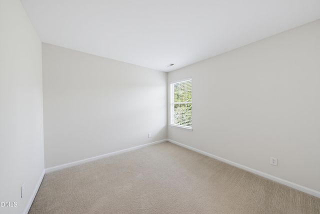 904 Starkland Way, Holly Springs, NC 27540