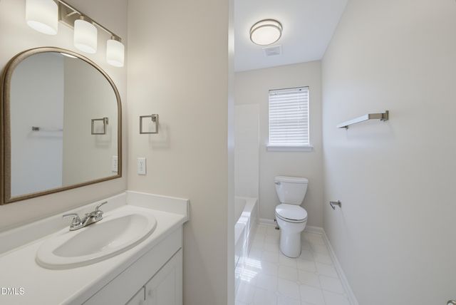 904 Starkland Way, Holly Springs, NC 27540