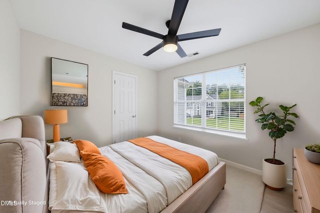 904 Starkland Way, Holly Springs, NC 27540