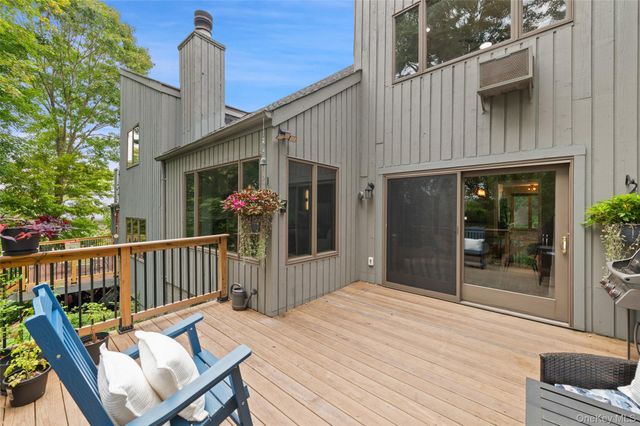 9 Boulder Lane, Goldens Bridge, NY 10526