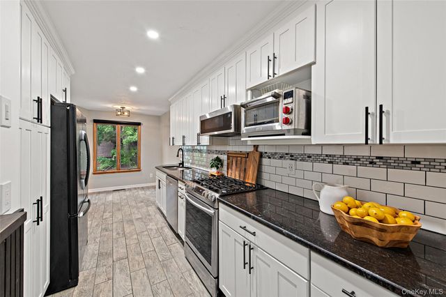 9 Boulder Lane, Goldens Bridge, NY 10526