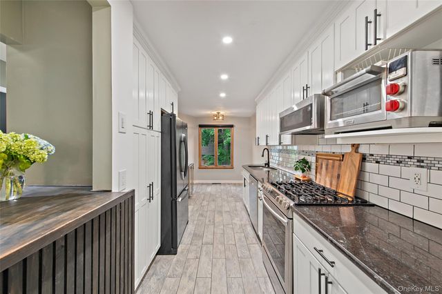 9 Boulder Lane, Goldens Bridge, NY 10526