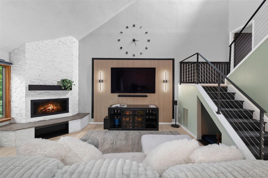 9 Boulder Lane, Goldens Bridge, NY 10526 — exterior