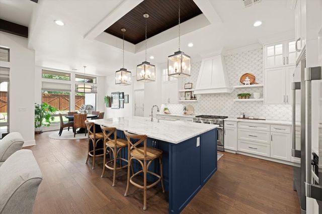 1417 Regency Bridge Circle, Edmond, OK 73034