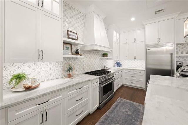 1417 Regency Bridge Circle, Edmond, OK 73034