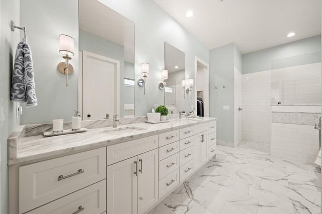 1417 Regency Bridge Circle, Edmond, OK 73034
