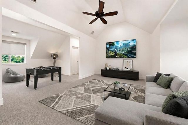 1417 Regency Bridge Circle, Edmond, OK 73034