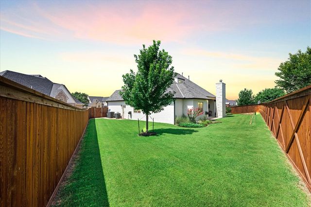 1417 Regency Bridge Circle, Edmond, OK 73034