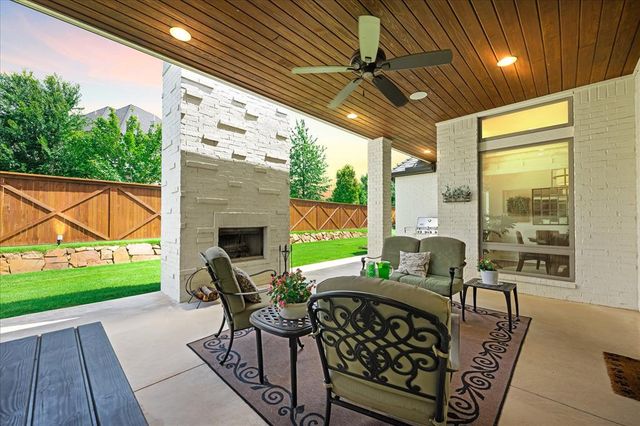 1417 Regency Bridge Circle, Edmond, OK 73034
