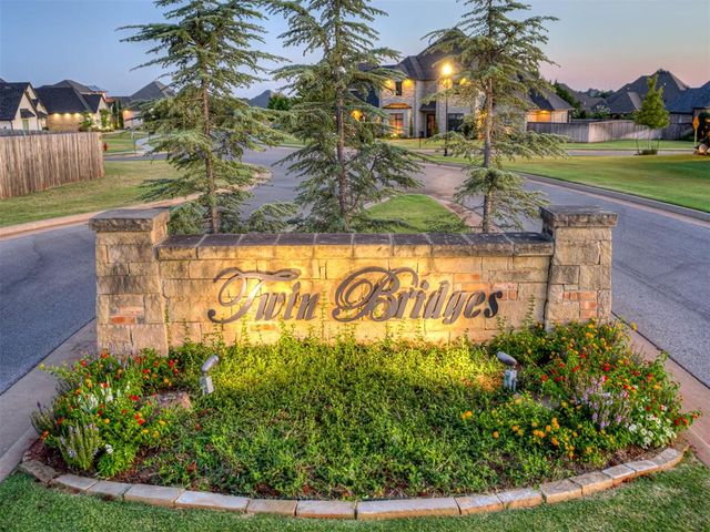 1417 Regency Bridge Circle, Edmond, OK 73034