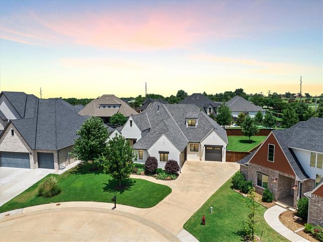 1417 Regency Bridge Circle, Edmond, OK 73034