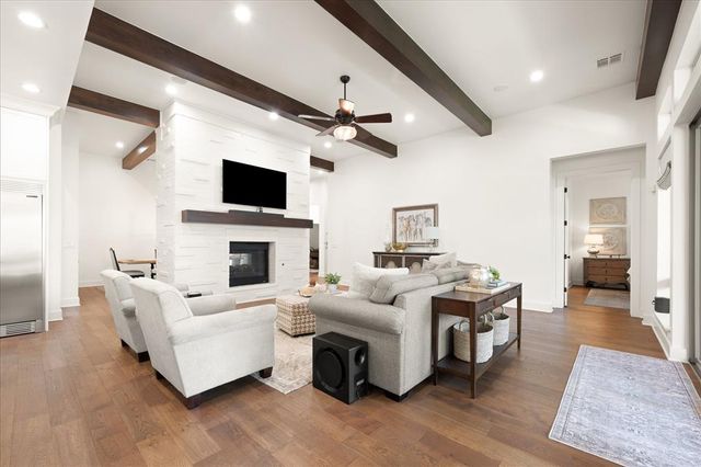 1417 Regency Bridge Circle, Edmond, OK 73034