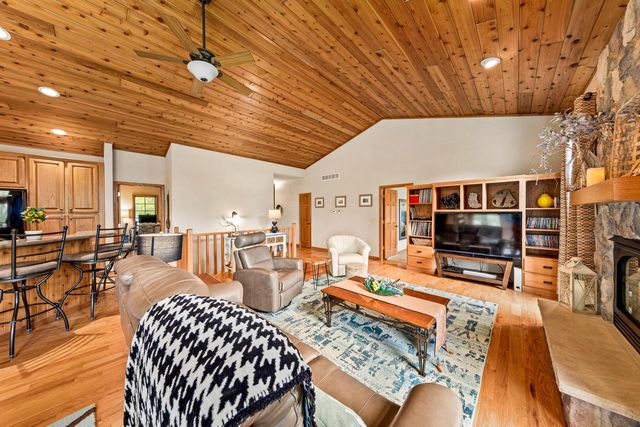 W8797 Lake Lorraine ROAD, Delavan, WI 53115