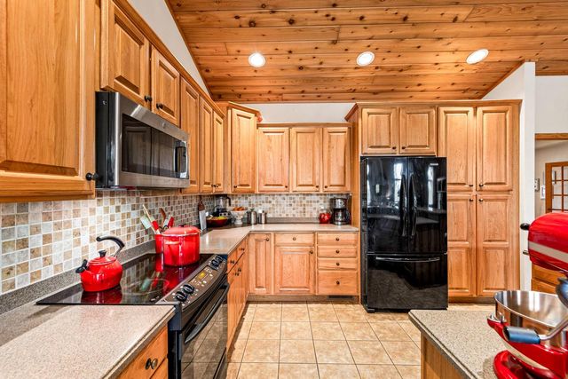 W8797 Lake Lorraine ROAD, Delavan, WI 53115