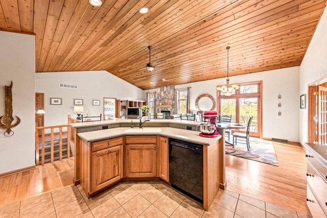 W8797 Lake Lorraine ROAD, Delavan, WI 53115