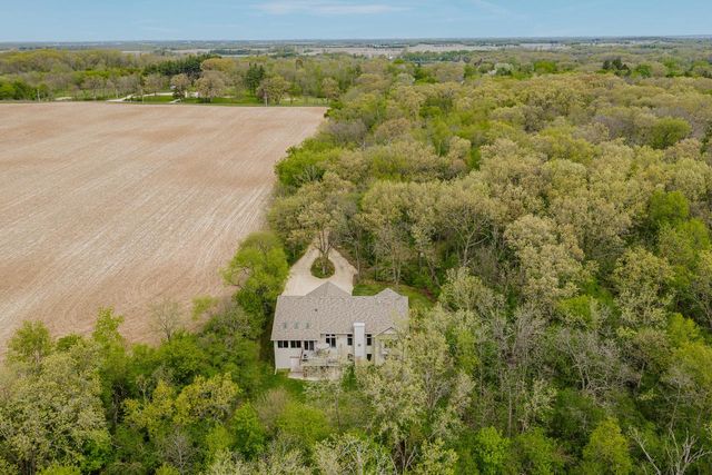 W8797 Lake Lorraine ROAD, Delavan, WI 53115