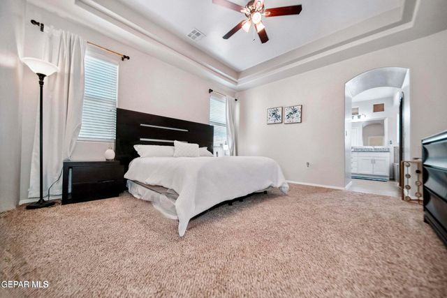 1091 IRON HILL Avenue, Santa Teresa, NM 88008